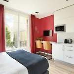 Aparthotel Yays Zola By Numa 4*