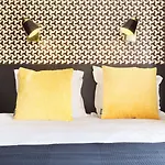 Aparthotel Yays Zola By Numa Paris