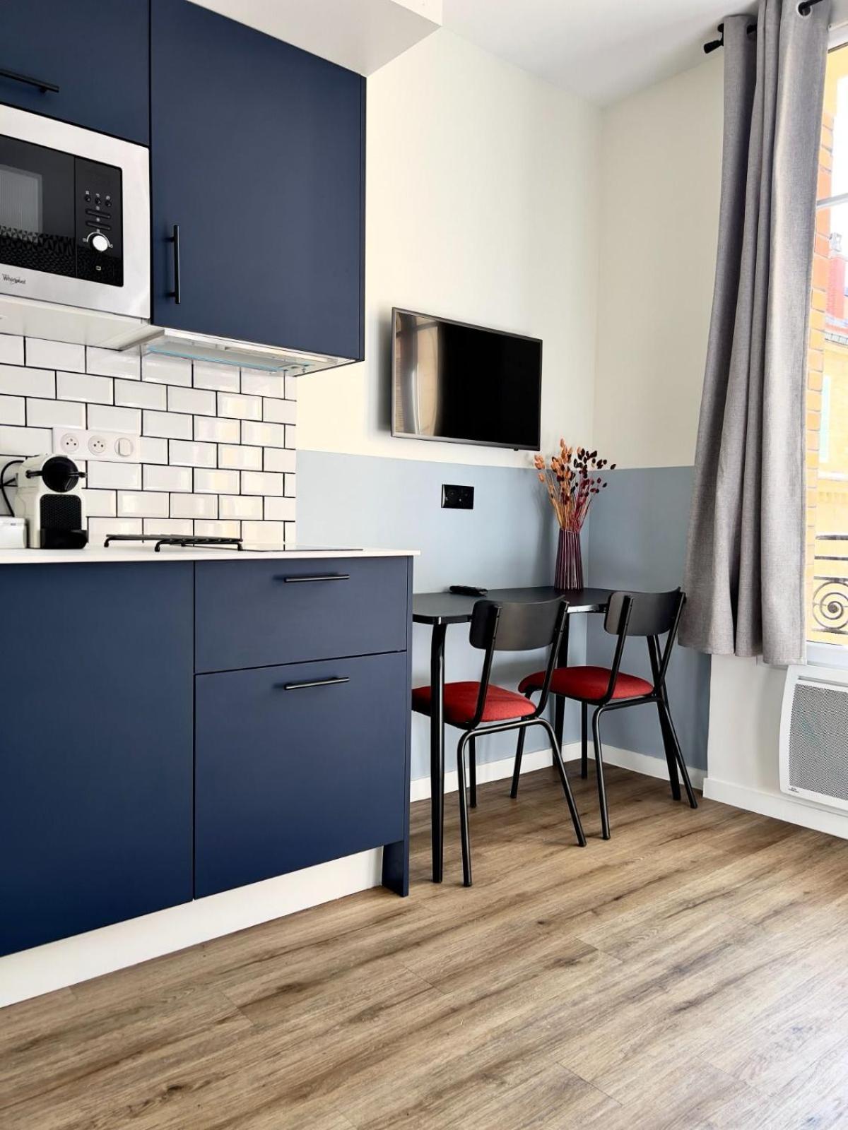 Yays Zola By Numa Paris